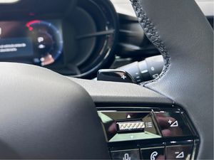 Alfa Romeo Junior  Elettrica  115kW (156CV) Speciale  - Foto 17