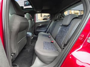 Alfa Romeo Junior  Elettrica  115kW (156CV) Speciale  - Foto 11