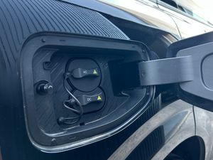 Leapmotor B10  B10 REEV 18.8 kWh  Auto Design  - Foto 33
