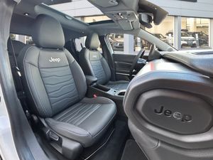 Jeep Avenger  Full Electric 115kW (156CV) Summit  - Foto 13