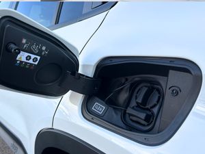 Jeep Avenger  Full Electric 115kW (156CV) Summit  - Foto 34