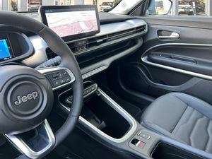 Jeep Avenger  Full Electric 115kW (156CV) Summit  - Foto 19