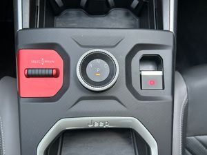Jeep Compass  eHybrid 1.5 MHEV 130HP  Dct Summit  - Foto 26