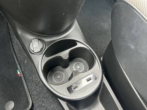 Fiat 500   1.0 Hybrid 51KW (70 CV) Connect  - Foto 21