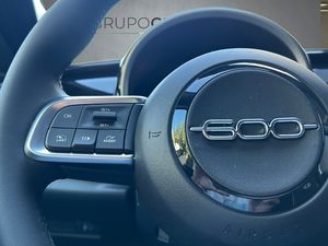 Fiat 600   1.2 74kW (100CV) MT6 Icon  - Foto 17