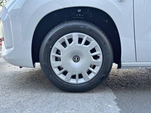 Opel Combo Cargo  100 Cv 1.5 Td S/S MT6 €6.4 -  - Foto 12