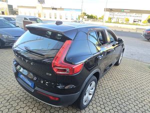 Volvo XC40 2.0 D3 Momentum Pro Auto 5p.  - Foto 14