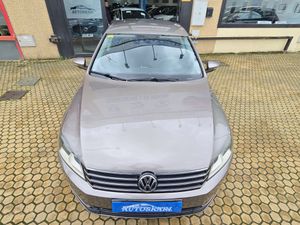 Volkswagen Passat Passat 1.6 TDI 105cv Edition BlueMotion Tech 4p.  - Foto 14