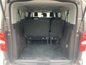 Peugeot Traveller Business BlueHDi 120 S&S 6 Vel MAN Long  - Foto 2