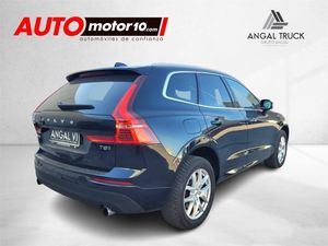 Volvo XC-60 2.0 T8 AWD Momentum Auto  - Foto 2