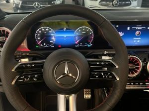 Mercedes CLA 200 Shooting Brake  - Foto 2