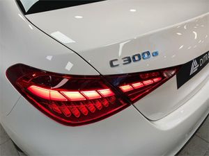 Mercedes Clase C 300 e Berlina  - Foto 2