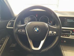 BMW Serie 3 318d Auto.Touring  - Foto 2