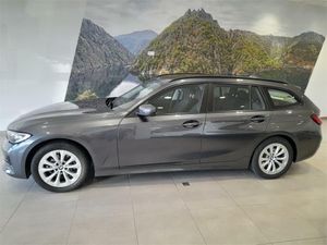 BMW Serie 3 318d Auto.Touring  - Foto 2