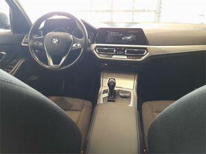 BMW Serie 3 318d Auto.Touring  - Foto 2