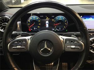 Mercedes CLA 180 Shooting Brake  - Foto 2