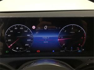 Mercedes CLA 200 D DCT Shooting Brake  - Foto 2