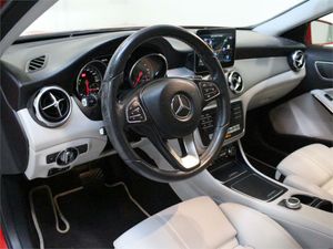 Mercedes GLA 200 d  - Foto 2