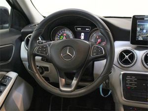 Mercedes GLA 200 d  - Foto 2