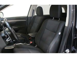 Mitsubishi Outlander 200 MPI Motion CVT 2WD 5 Plazas  - Foto 2