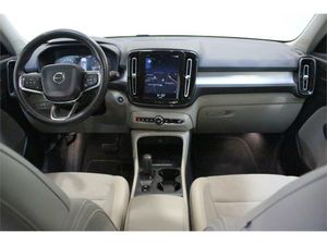 Volvo XC40 2.0 D3 AWD Momentum Auto  - Foto 2