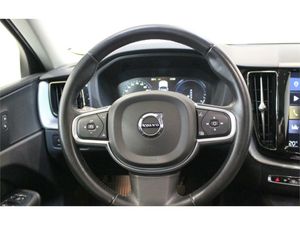 Volvo XC-60 2.0 T8 AWD Momentum Auto  - Foto 2