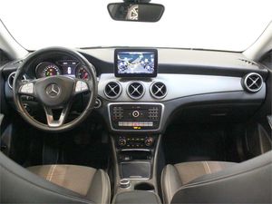 Mercedes CLA 200 d Shooting Brake  - Foto 2