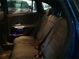 Mercedes GLA 200 D 4MATIC  - Foto 2