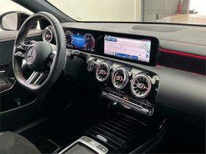 Mercedes CLA 200 d Shooting Brake  - Foto 2