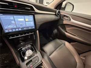 MG ZS EV Luxury Long Range OBC 11KW  - Foto 2