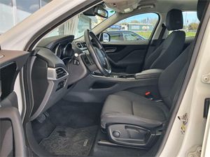 Jaguar F-Pace 2.0L i4D AWD Automático Portfolio  - Foto 2