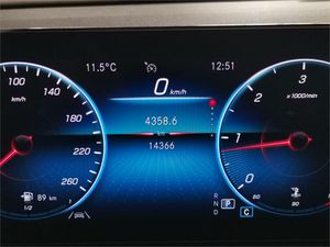Mercedes Clase GLB 200 d 4MATIC  - Foto 2