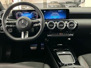 Mercedes Clase A 250 e Berlina  - Foto 2