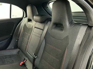 Mercedes Clase A 200 d AMG Line (EURO 6e)  - Foto 2