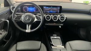 Mercedes Clase A 200 d Progressive (EURO 6e)  - Foto 2