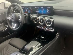 Mercedes CLA 200 d SB Progressive (EURO 6d)  - Foto 2