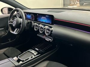 Mercedes Clase A 200 d Compacto  - Foto 2