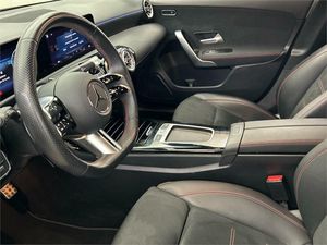 Mercedes Clase A 200 d AMG Line (EURO 6d)  - Foto 2
