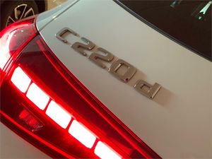 Mercedes Clase C 220 d 4MATIC All-Terrain Estate  - Foto 2