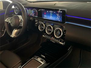 Mercedes Clase A 200 d Compacto  - Foto 2