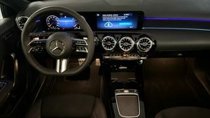 Mercedes Clase A 200 d Compacto  - Foto 2