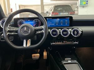 Mercedes CLA 200 d Shooting Brake  - Foto 2