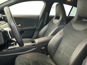 Mercedes CLA 200 d Shooting Brake  - Foto 2