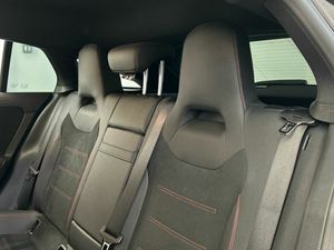 Mercedes CLA 200 d Shooting Brake  - Foto 2