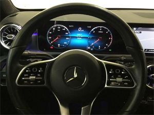 Mercedes Clase A Sedán A 180 d  - Foto 2