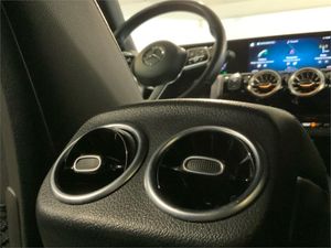 Mercedes CLA 200 Shooting Brake  - Foto 2