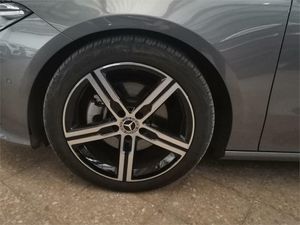 Mercedes CLA 200 Shooting Brake  - Foto 2