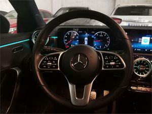Mercedes CLA 200 Shooting Brake  - Foto 2