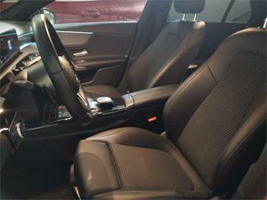 Mercedes CLA 200 Shooting Brake  - Foto 2