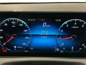 Mercedes CLA 200 Shooting Brake  - Foto 2